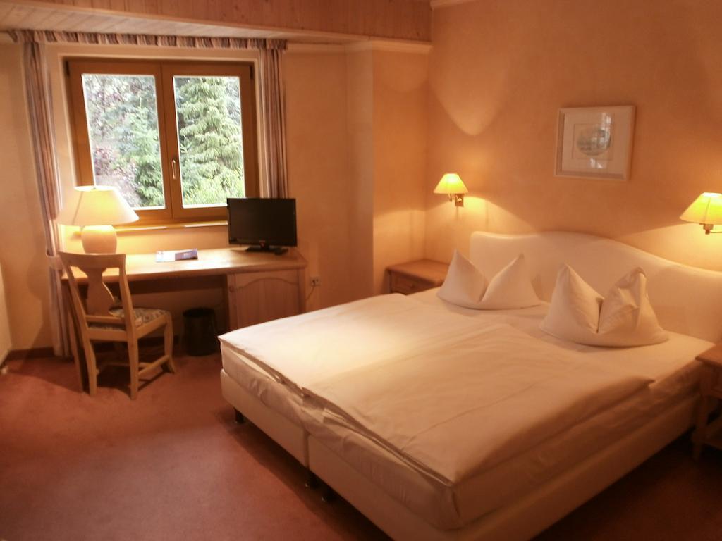 Gasthof Und Landhotel Zur Ausspanne Klipphausen Rom bilde