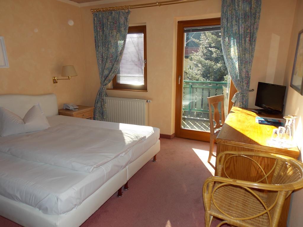 Gasthof Und Landhotel Zur Ausspanne Klipphausen Rom bilde