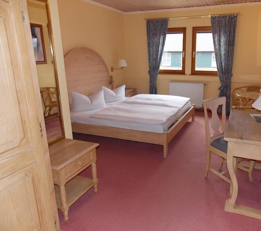 Gasthof Und Landhotel Zur Ausspanne Klipphausen Rom bilde